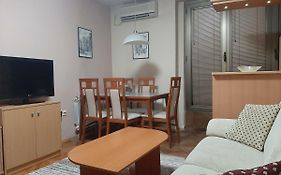 Square Exclusive Apartment 3N