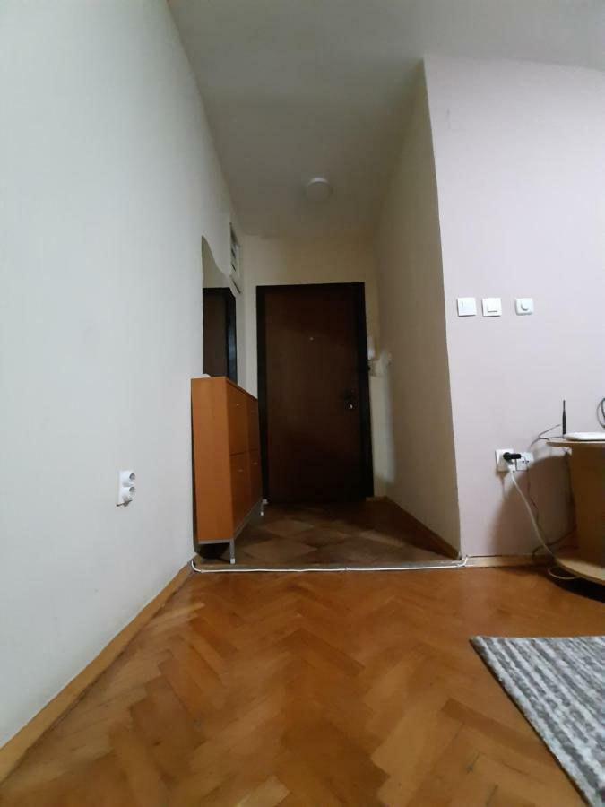 Square Exclusive Apartment 3N Skopje Esterno foto