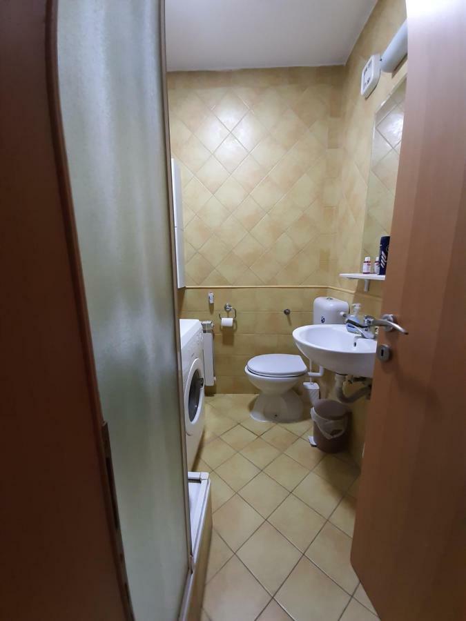 Square Exclusive Apartment 3N Skopje Esterno foto